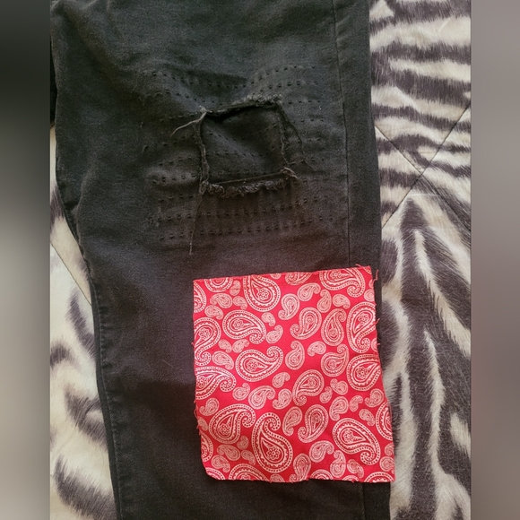 TR Premium Men's Skinny Ripped Jeans - Picture 16 of 16